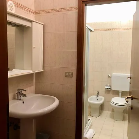 Arena Vitae - 2 Mins From Arena Daire *